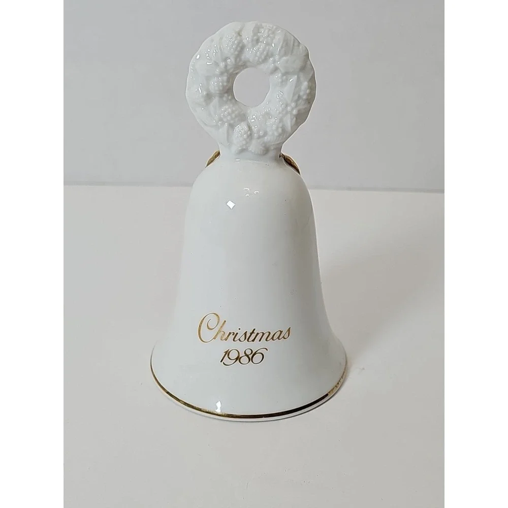 Avon 1986 Christmas Hand Bell‎ Ornament Decoration Kids Ice Skating